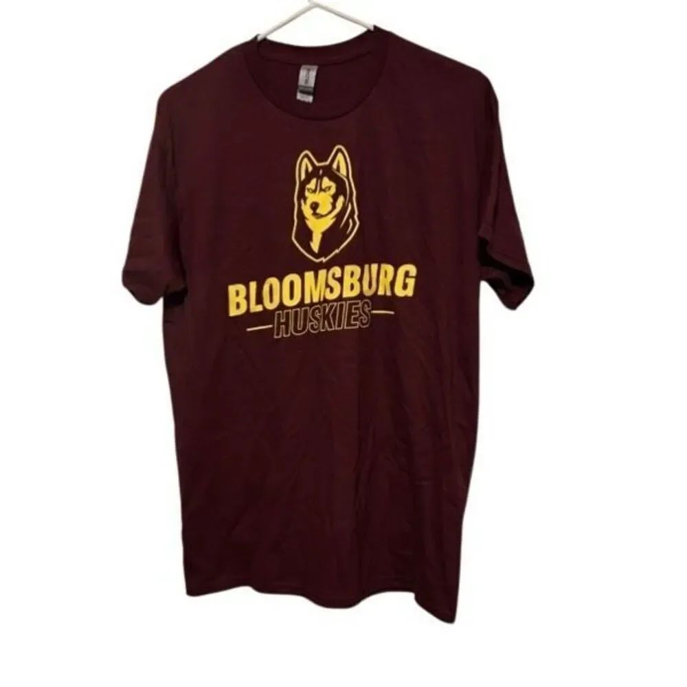 Bloomsburg Huskies Size Medium T-Shirt